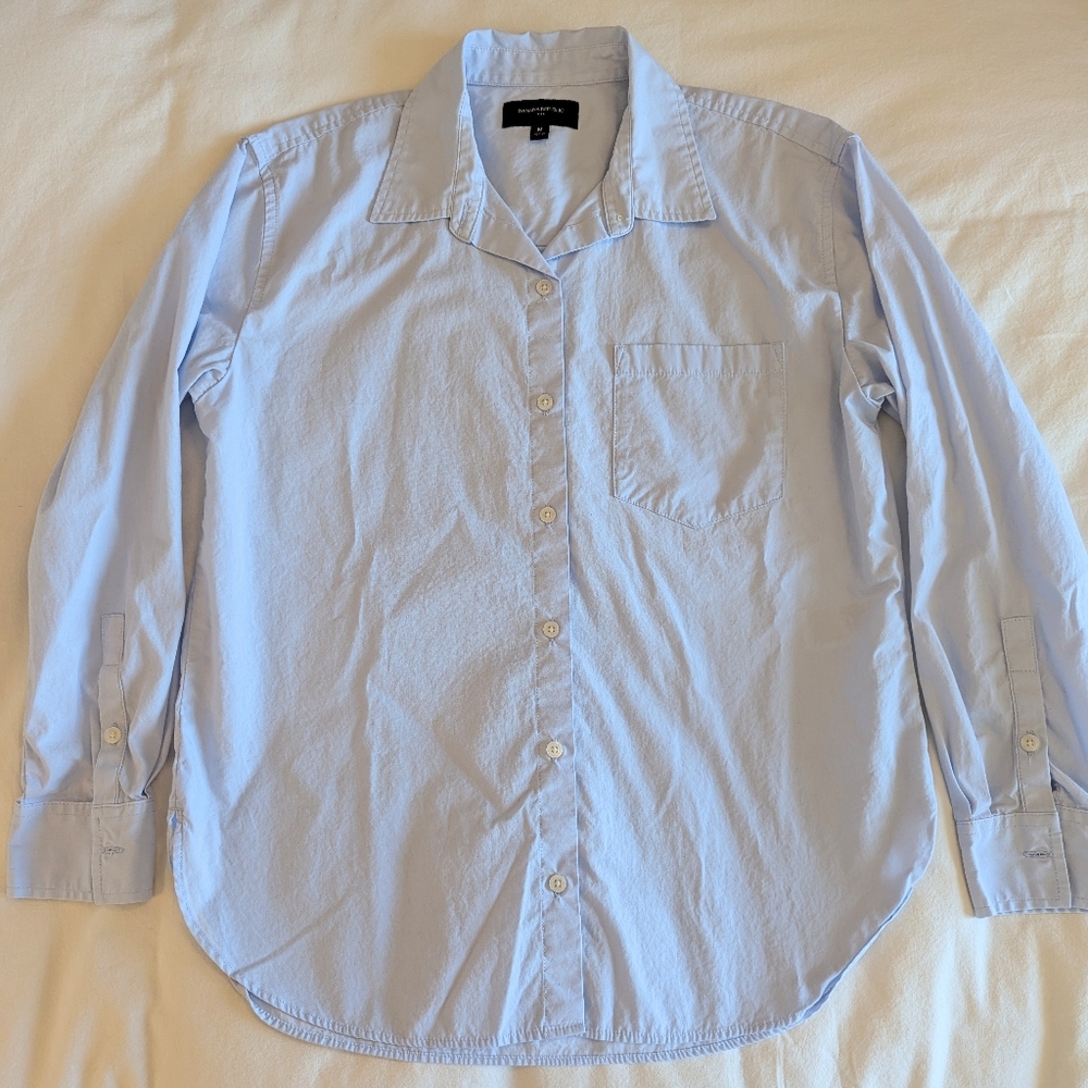 *BANANA REPUBLIC* RELAXED FIT Long Sleeve 🩵Light Blue🩵Button Down Shirt, Sz M